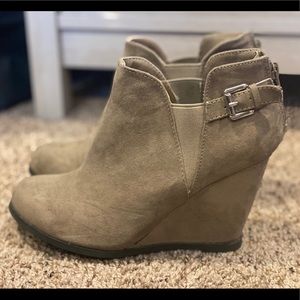 Maurices Shoes